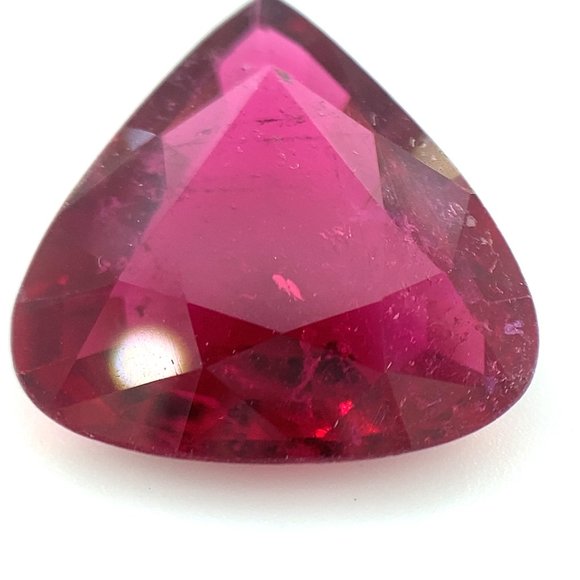 GIA Certified Red Tourmaline or Rubellite 7.04ct - Picture 6 of 7